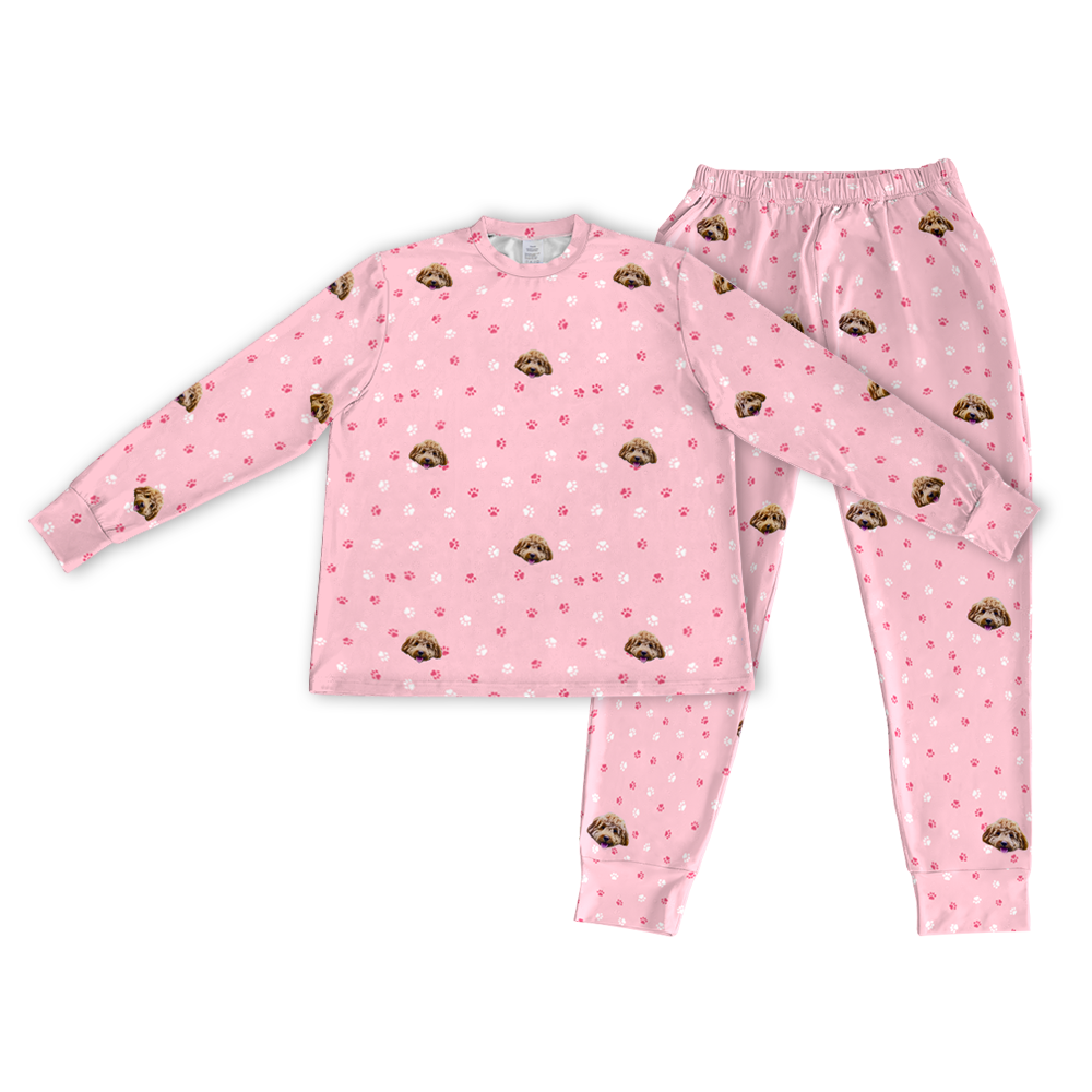 This is a jogger pajama set contains a long sleeve shirt with buttons and a long pajama[PajamaSet(Shirt&Joggers)]