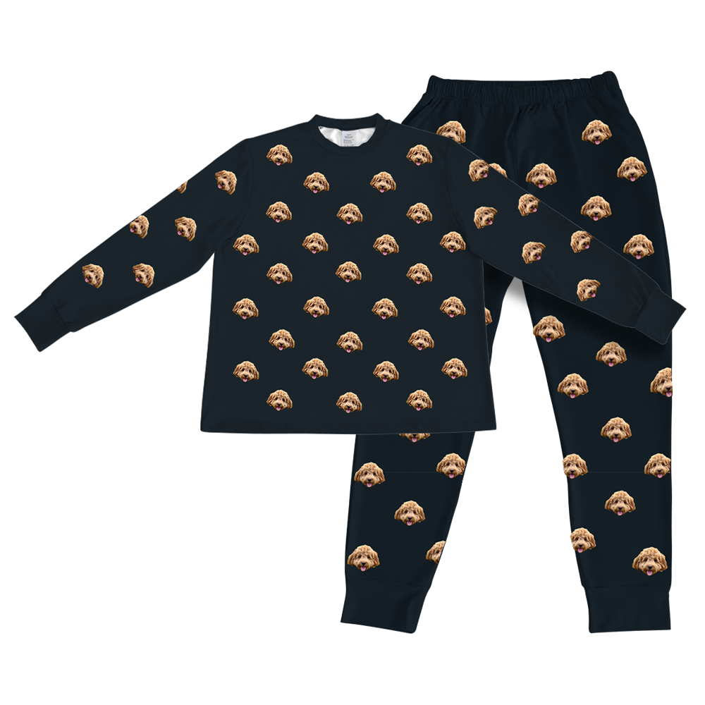 This is a jogger pajama set contains a long sleeve shirt with buttons and a long pajama[PajamaSet(Shirt&Joggers)]