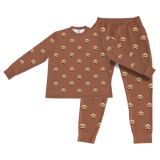 This is a jogger pajama set contains a long sleeve shirt with buttons and a long pajama[CocoaPajamaSet(Shirt&Joggers)]