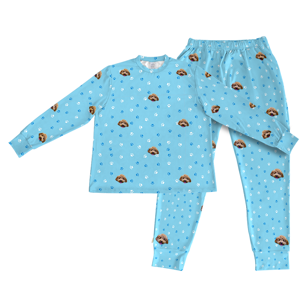 This is a jogger pajama set contains a long sleeve shirt with buttons and a long pajama[PajamaSet(Shirt&Joggers)]