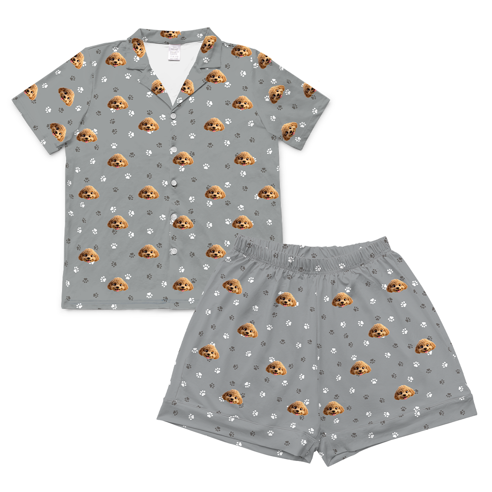 This is a cartoon pajama set which contains a short sleeve shirt with buttons and a short pajama[ShortSleevePajamaShirt&ShortsSet]